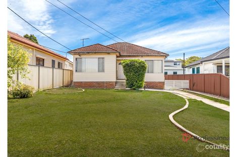 8 Lambert St, Yagoona, NSW 2199