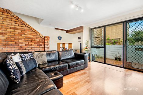 Property photo of 5/5 Aquila Court Mermaid Waters QLD 4218