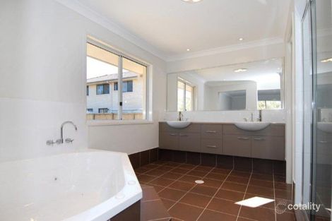 Property photo of 41 Christopher Place Sinnamon Park QLD 4073