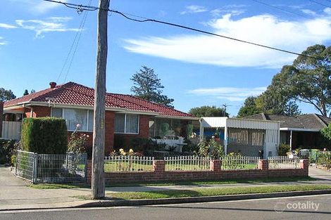 17 Chadwick Cres, Fairfield West, NSW 2165