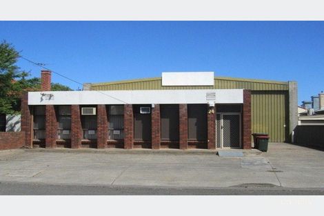 24 Surrey Rd, Keswick, SA 5035