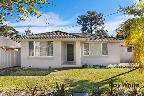 46 Barton St, Oak Flats, NSW 2529
