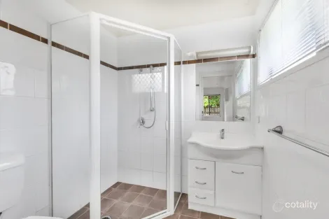 Property photo of 34 Parasol Street Ashmore QLD 4214