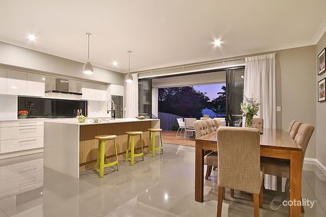 19a Rowton St, Holland Park, QLD 4121