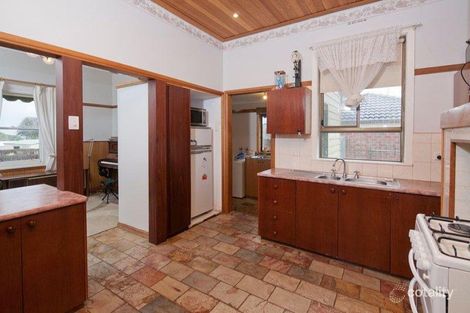 Property photo of 23 Albert Road Drouin VIC 3818