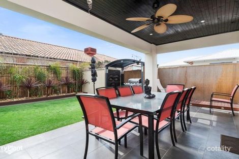 Property photo of 2/4 Messina Crescent Point Cook VIC 3030