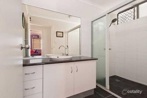 Property photo of 4A Leslie Street Mooroobool QLD 4870