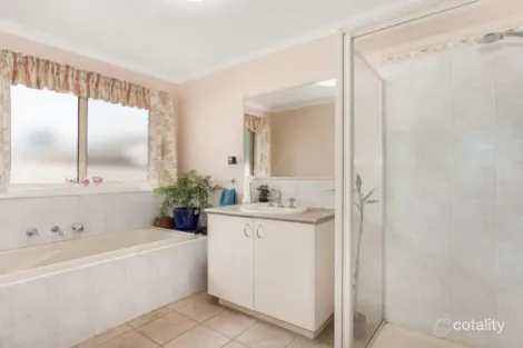 Property photo of 26 Lyons Way Wallan VIC 3756