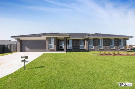 2/18 Becher Rd, Farley, NSW 2320