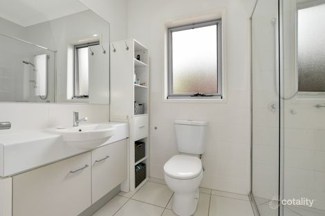 8 Little Tree Lane, Little Mountain, QLD 4551