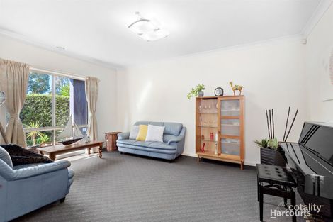 Property photo of 16 Tenterfield Drive Burnside Heights VIC 3023