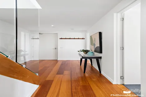 Property photo of 19/32 Napier Street Essendon VIC 3040