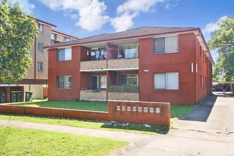 21 Fourth Ave, Campsie, NSW 2194