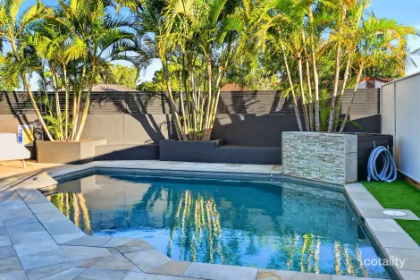 Property photo of 11 Styer Circuit Burleigh Waters QLD 4220
