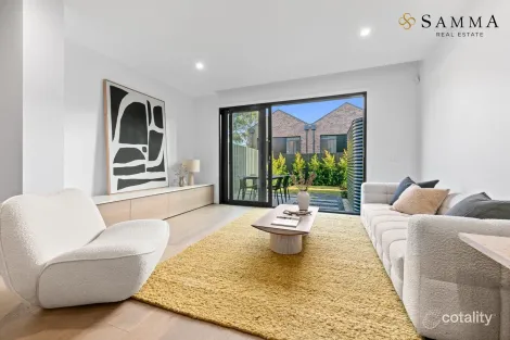 2 Huntingfield Pl, Ivanhoe, VIC 3079