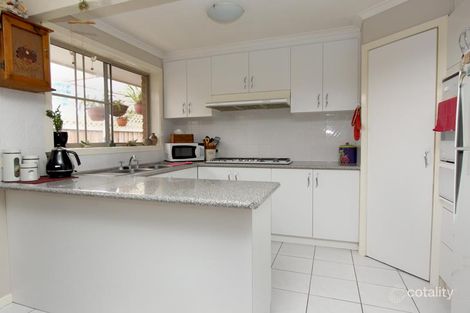 Property photo of 2 Bellbridge Drive Hoppers Crossing VIC 3029