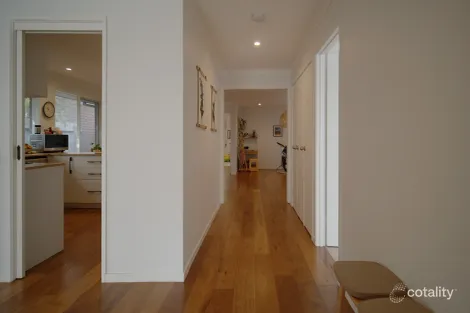 Property photo of 42 Christopher Drive Frankston South VIC 3199
