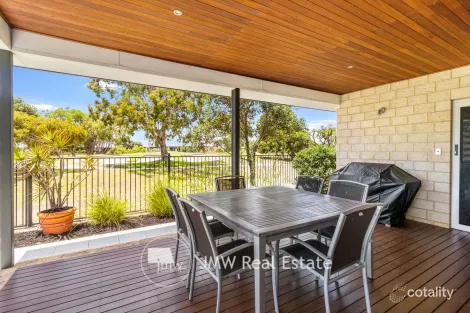Property photo of 109 St Michaels Parkway Dunsborough WA 6281