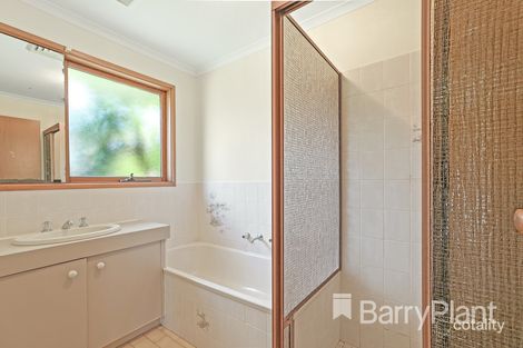 Property photo of 2 Ridder Court Dingley Village VIC 3172