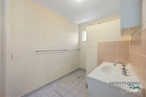 Property photo of 6 Maryvale Street West End QLD 4810