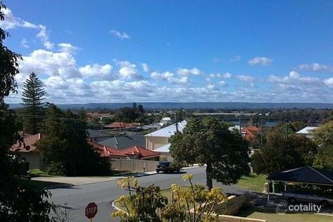 Property photo of 34 Traylen Road Bayswater WA 6053