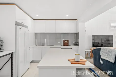 Property photo of 14 Victory Parade Tascott NSW 2250