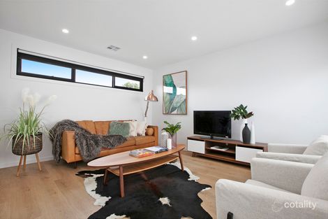 Property photo of 2/83 Whitelaw Street Reservoir VIC 3073