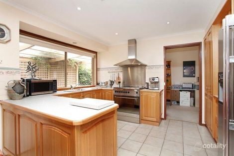 Property photo of 9 Molga Close Kurunjang VIC 3337