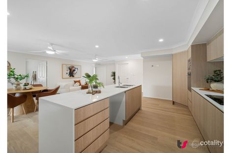 5 Anita St, Redland Bay, QLD 4165