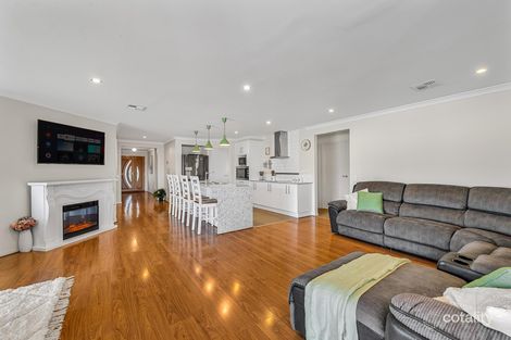 Property photo of 23 Sundew Drive Kangaroo Flat VIC 3555