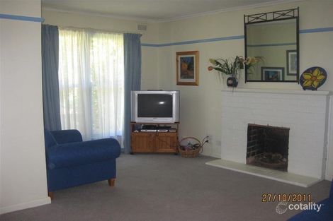 Property photo of 40 Yarra Avenue Reservoir VIC 3073