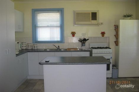 Property photo of 40 Yarra Avenue Reservoir VIC 3073
