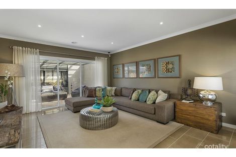 Property photo of 5 Peppermint Grove Taylors Hill VIC 3037