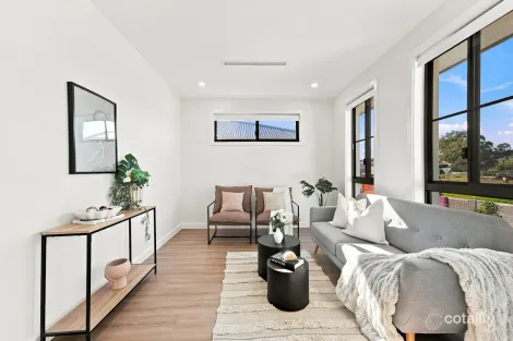 Property photo of 24 Octagonal Drive Menangle Park NSW 2563