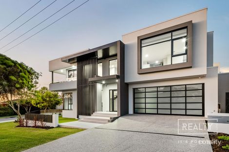 8 Rockliff Ave, Karrinyup, WA 6018