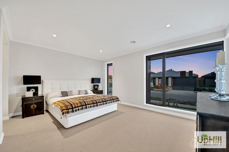 Property photo of 15 Applejack Boulevard Clyde VIC 3978