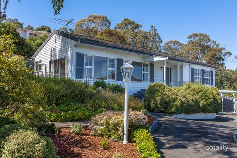 82 Karoola Rd, Lindisfarne, TAS 7015