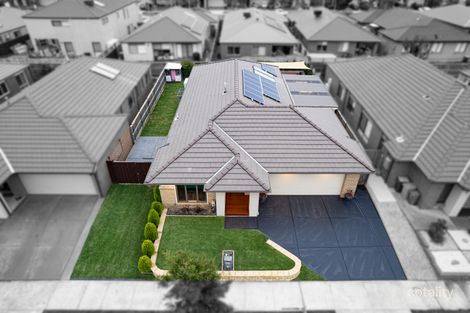 Property photo of 10 Dartnell Street Cranbourne East VIC 3977