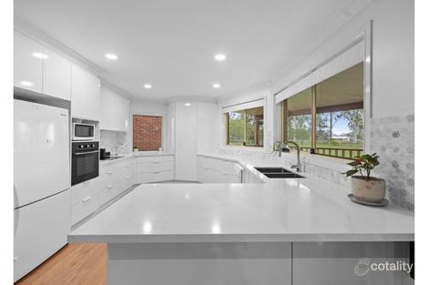 Property photo of 8 Quarrion Place Gulmarrad NSW 2463