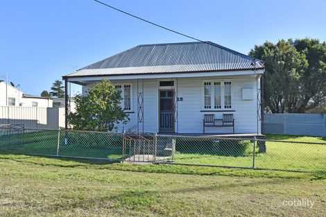 12 Daniel St, Cessnock, NSW 2325