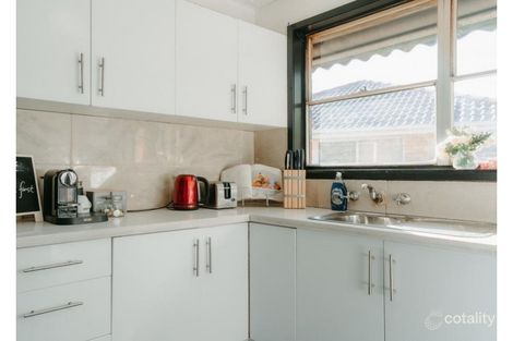 Property photo of 20 Juniper Court Frankston North VIC 3200