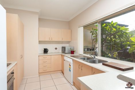 Property photo of 42 Palma Crescent Varsity Lakes QLD 4227