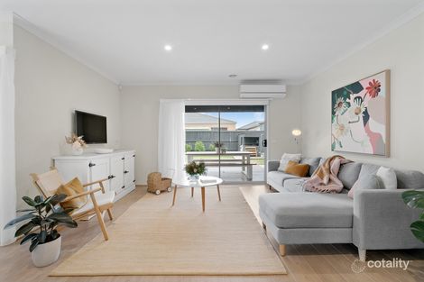 Property photo of 6 Newstead Street Keysborough VIC 3173