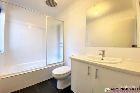 Property photo of 120 Lambeth Circle Wellard WA 6170