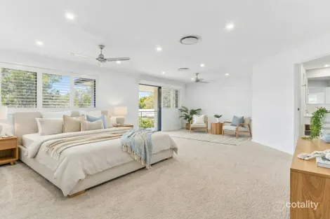 Property photo of 2015 The Circle Hope Island QLD 4212