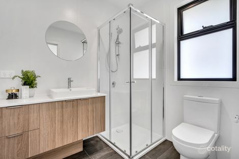 Property photo of 1/68 St Vigeons Road Reservoir VIC 3073