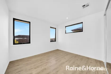 Property photo of 49 Ramornie Loop Wollert VIC 3750