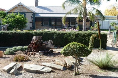 Property photo of 2 Curb Street Saddleworth SA 5413