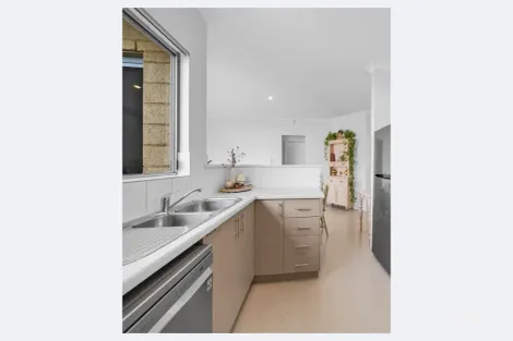 Property photo of 1/12 Arbon Way Lockridge WA 6054