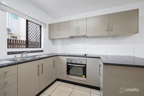 2/235-237 Mcleod St, Cairns North, QLD 4870